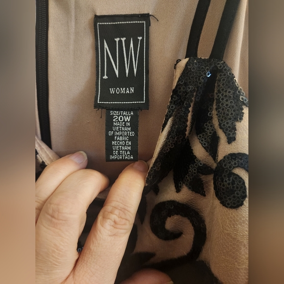 Nw Woman , 20w, black w nude wide leg jumpsuit - Picture 3 of 6